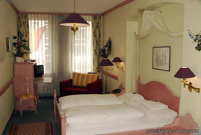 נירנברג Hotel Am Josephsplatz חדר תמונה